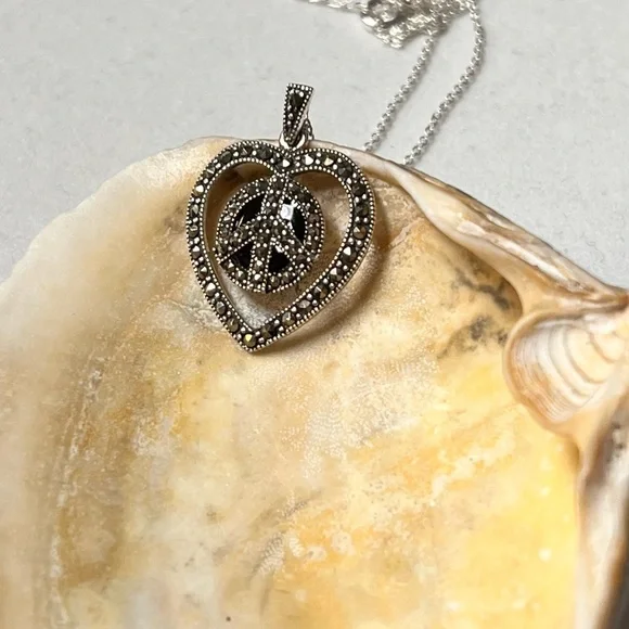 925 Sterling Silver. Marcasite. Necklace - Picture 6 of 8